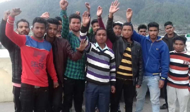 छात्रावास में भोजन की गुणवता पर भड़के छात्र
