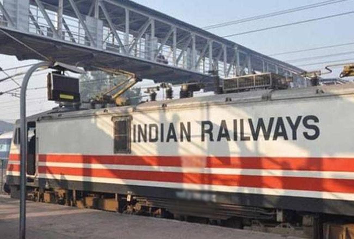 Train wandered off in kanpur