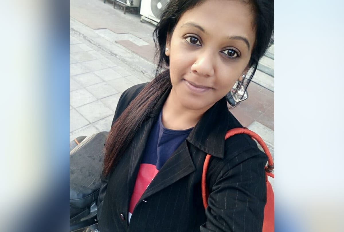 womens day: rj devika dutta gave audition after four days of her mothers death