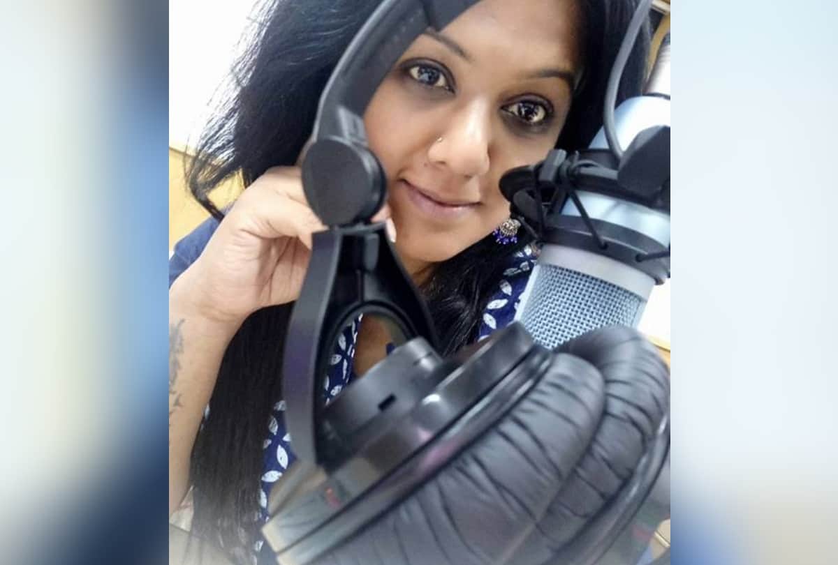 womens day: rj devika dutta gave audition after four days of her mothers death