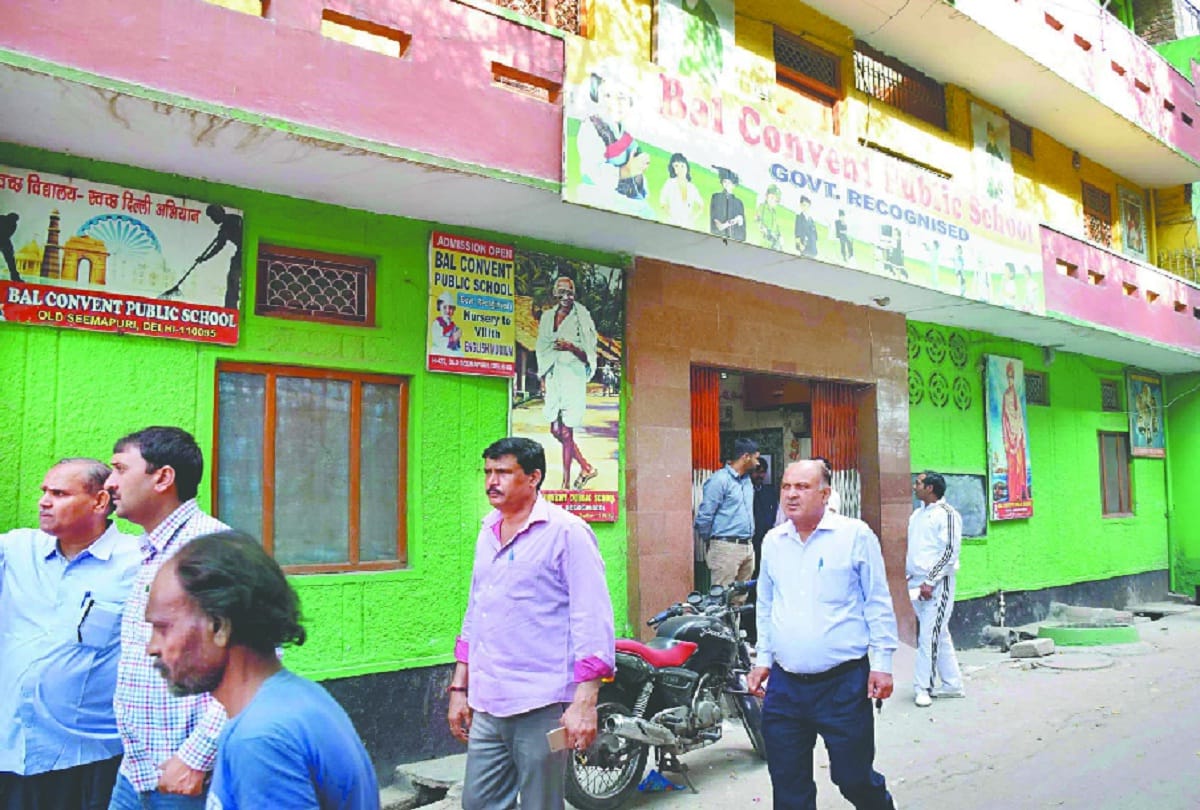 a man brutally murdered in school at delhi