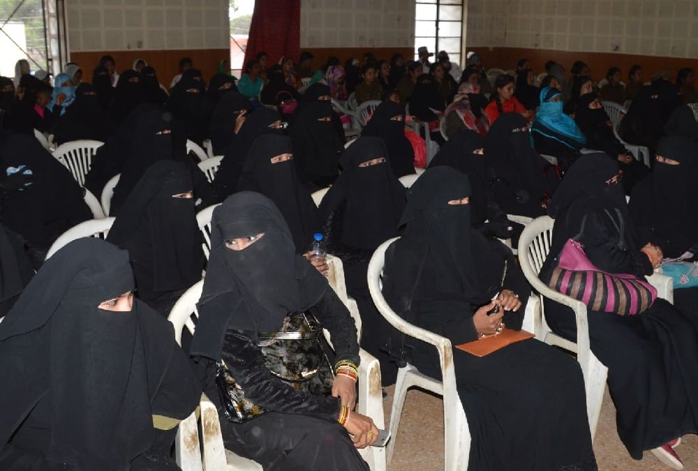 muslim mahila sammelan in ayodhya.