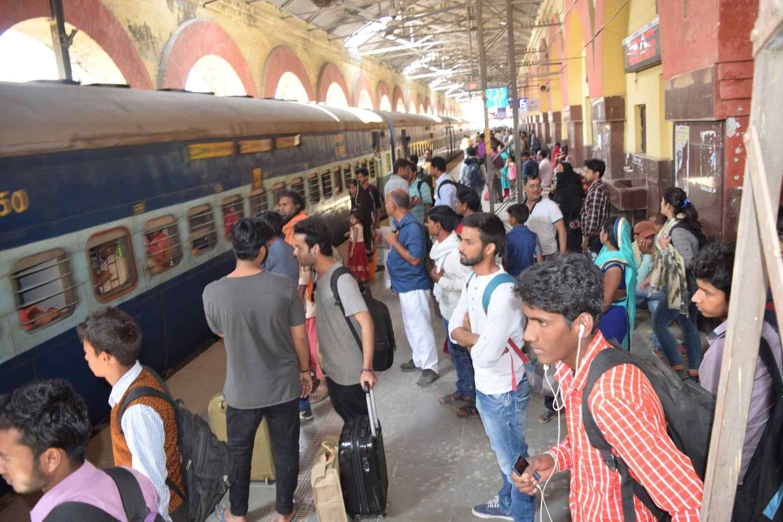 Tatkal ticket booking new idea become rule in dehradun