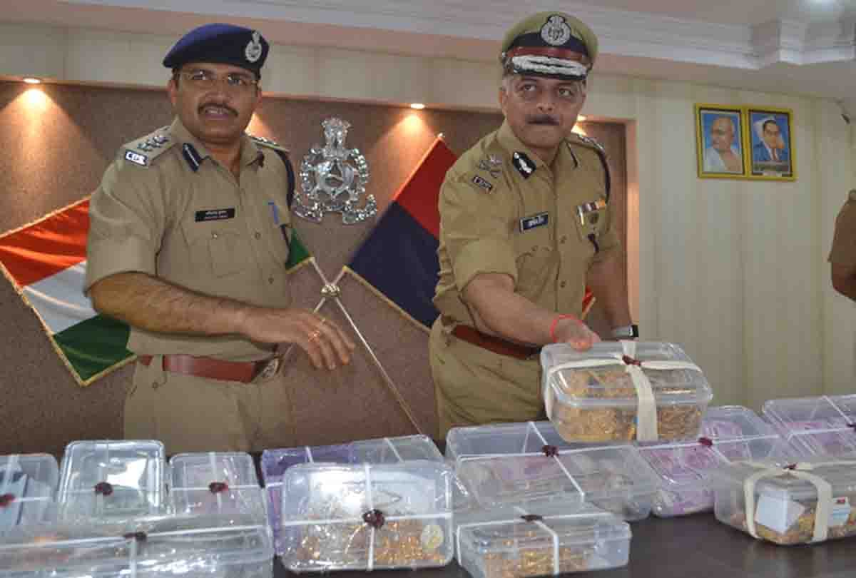 jewellery found in graveyard by police