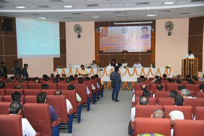 shrikant sharma says that varanasi should  become no triping zone