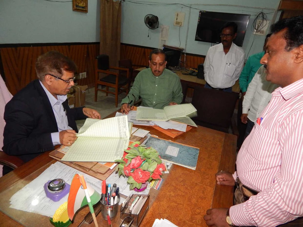 Gulab Devi's clerk clerk suspended