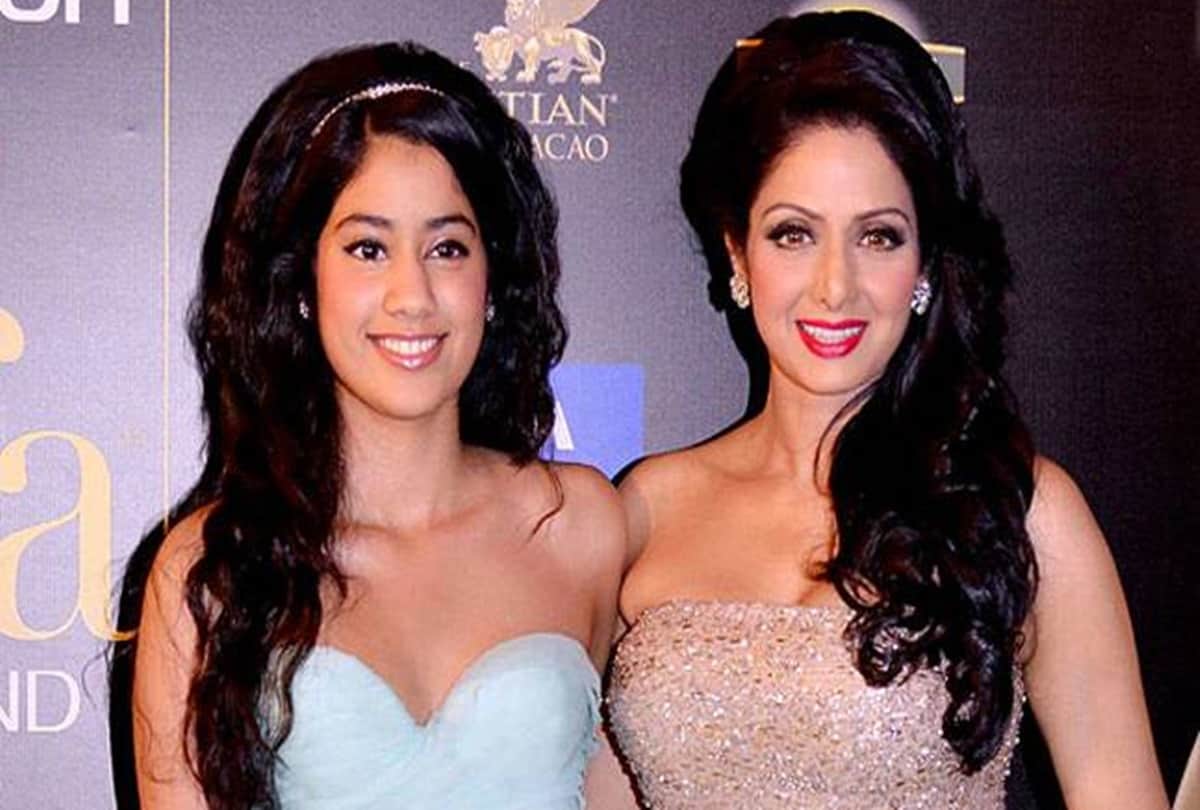 old video viral of janhvi kapoor and her mother sridevi 