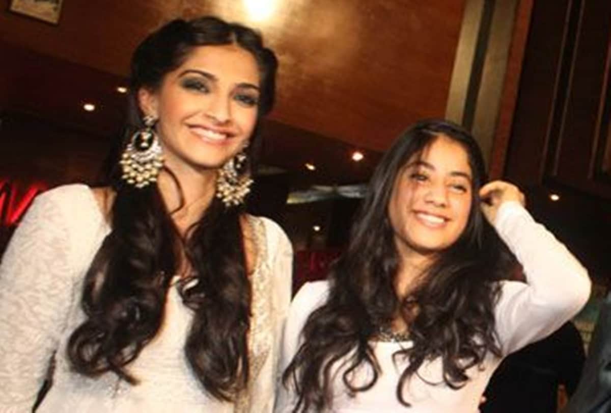sonam kapoor wishes birthday to sridevi daughter jhanvi kapoor