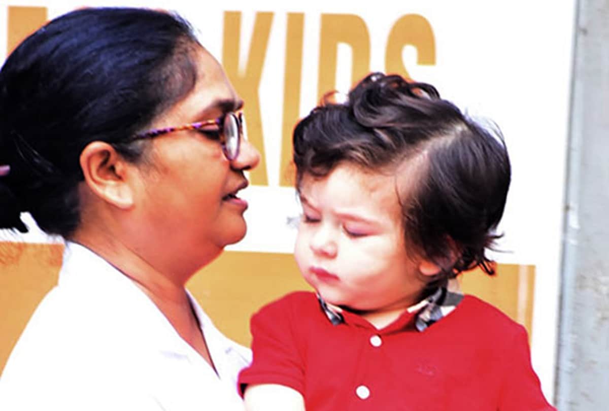 kareena kapoor son taimur ali khan not in mood of giving photos