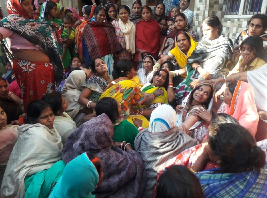 हादसे में बसपा नेता समेत चार की मौत, मुक्तिपथ पर एक साथ जलीं चिताएं