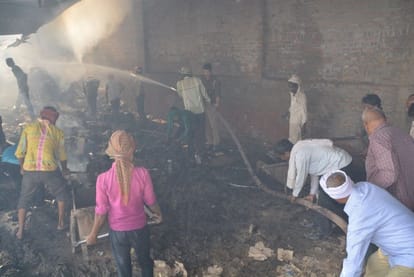 firozabad fire in glass factory 