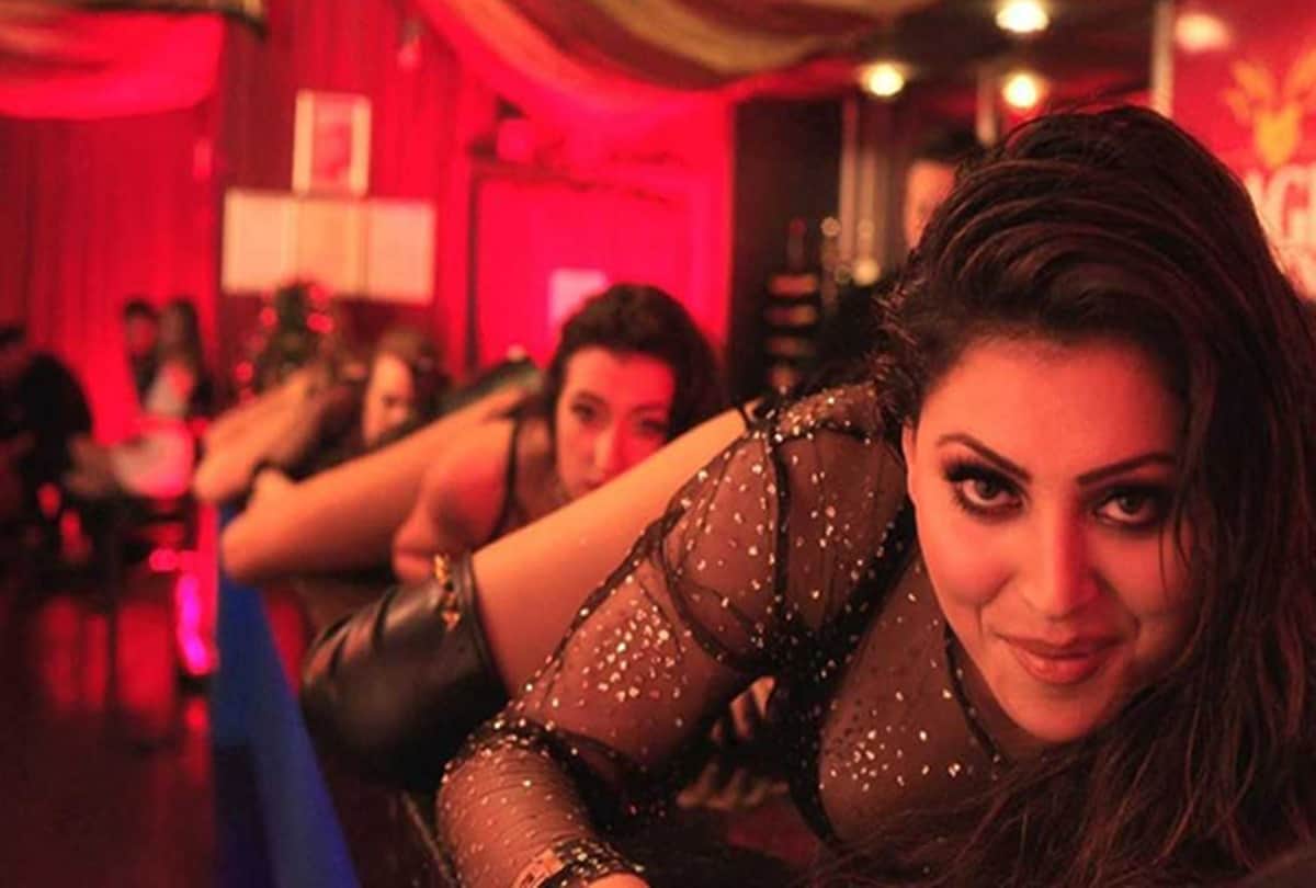 urvashi rautela hate story 4 box office collection day 1