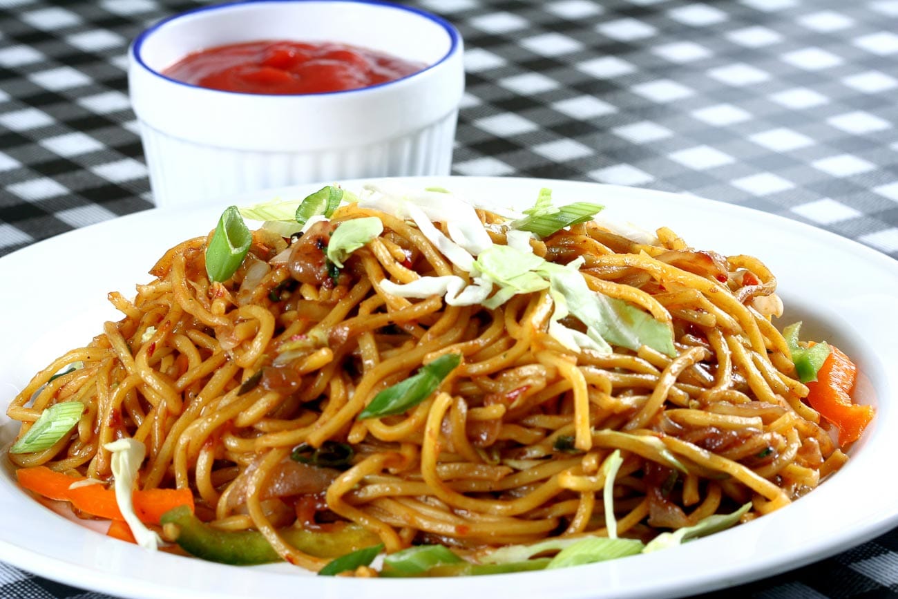 if you are a true foodie then must visit this 5 places in india in hindi