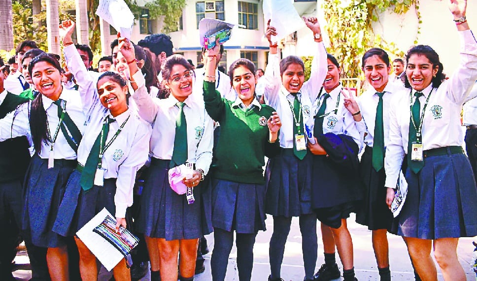 paper aasaan to khil gaye muskaan