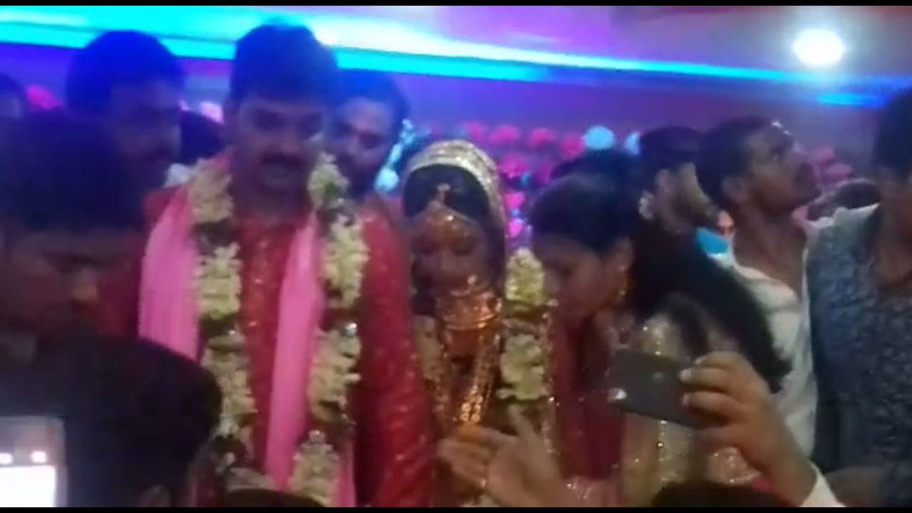 bhojpuri singer lollypop lagelu pawan singh marriage exclusive photos