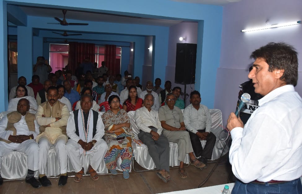 किसी पार्टी को नहीं देंगे समर्थन, अपने दम पर जीतेंगे : राज बब्बर