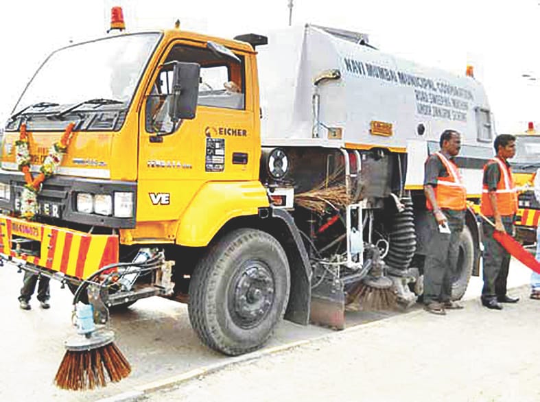 One day on the road and in 30 days paper sweeping machine