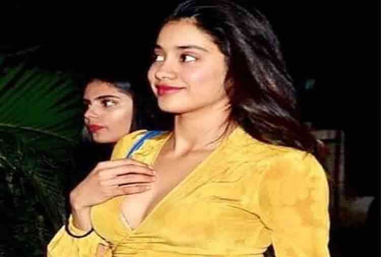 jhanvi kapoor birthday 10 unseen gorgeous images