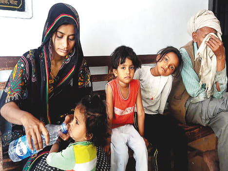 Three daughters were going with jumping, people saved