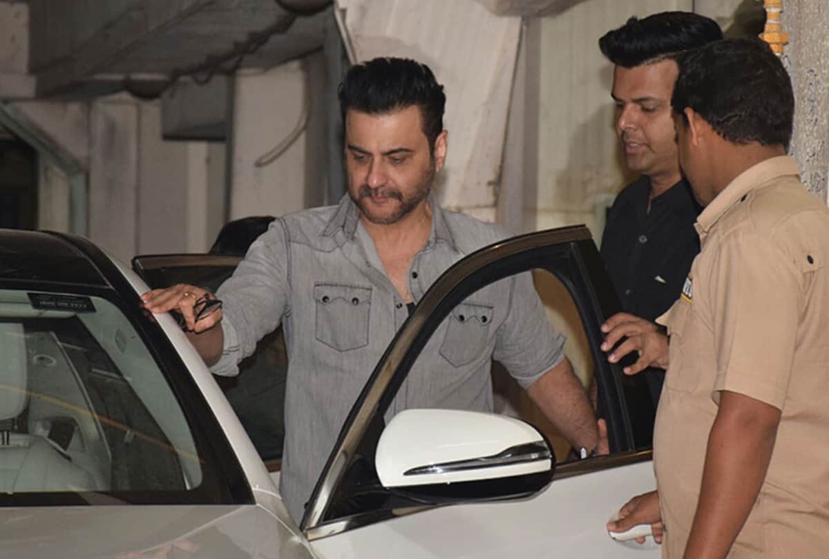 anshula kapoor arrange dinner for janhvi kapoor 21st birthday