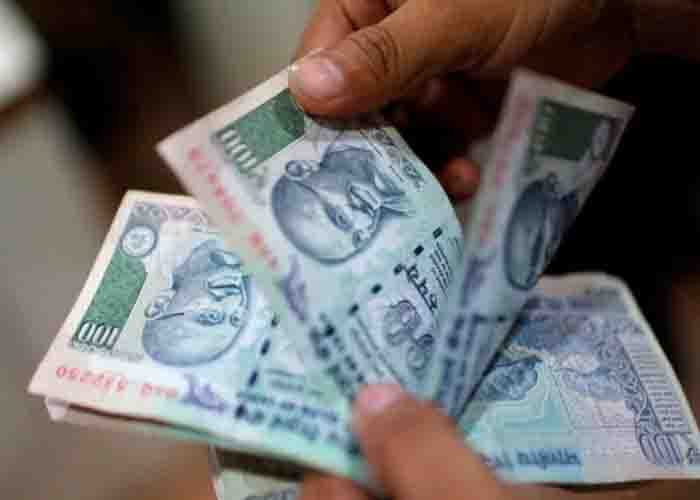 cbi arrests income tax officer taking bribe in up