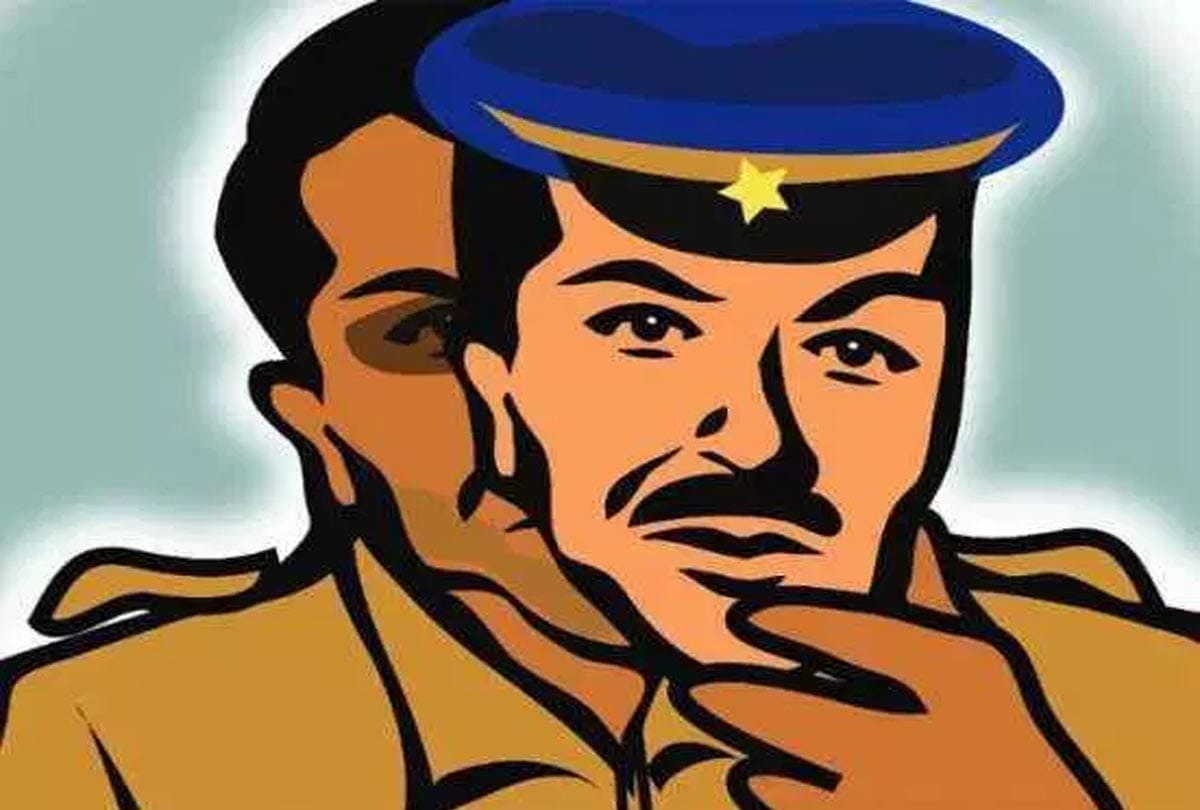 attention! Real Uniforms and Fake Police
