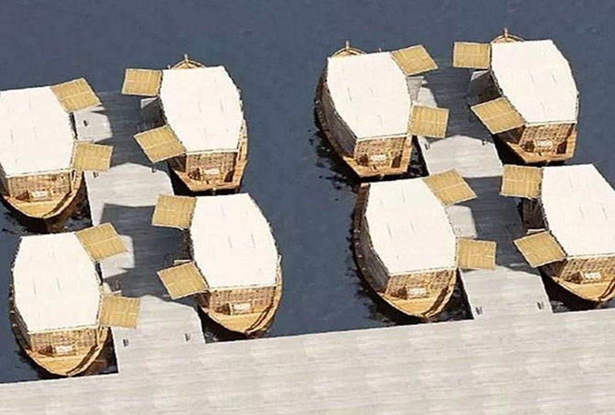 with 17 air conditioned boat boutiques floating market is coming to Dubai