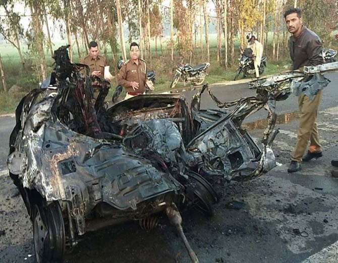 delhi family burnt alive in road accident in karnal