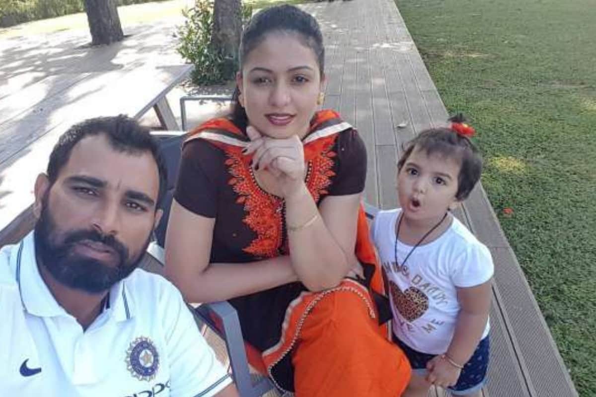 cricketer mohammed shami was having extra marital affair with pakistani girls says hasin jahan