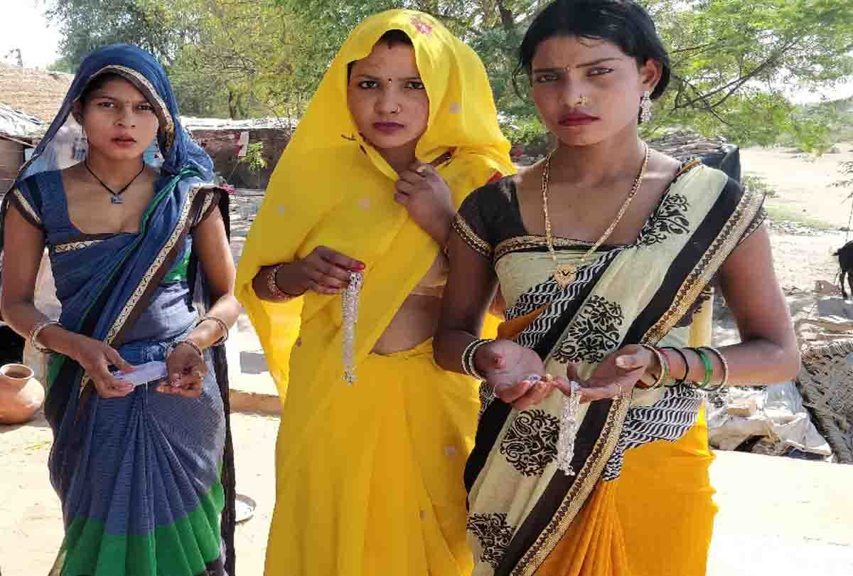 up cm Yogi Adityanath Government To Probe Irregularities In Mass Marriage