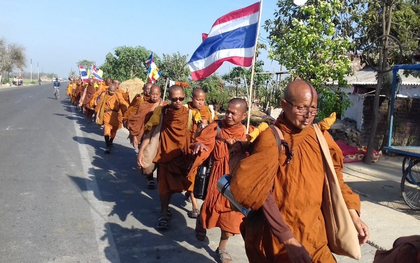 thailand buddhist monk leaves lumbani peace message