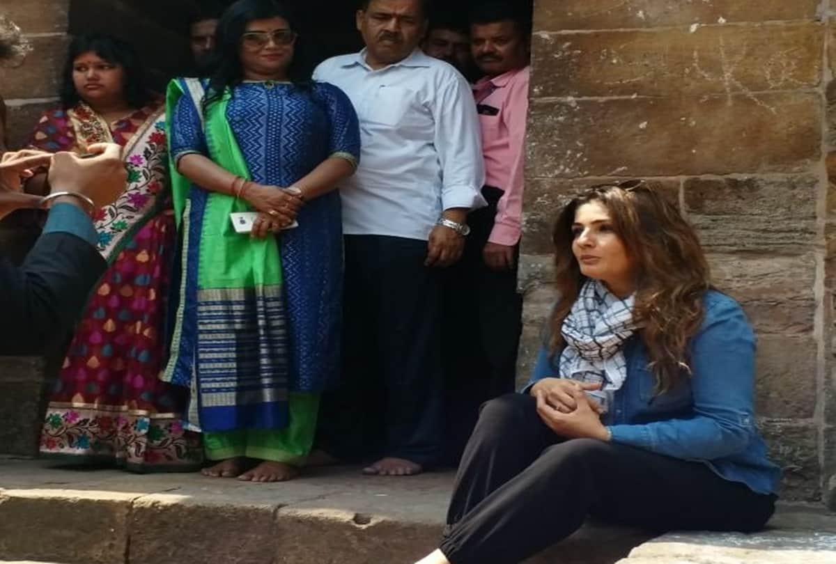 FIR against actress Raveena Tandon for shooting inside Lingaraj Temple
