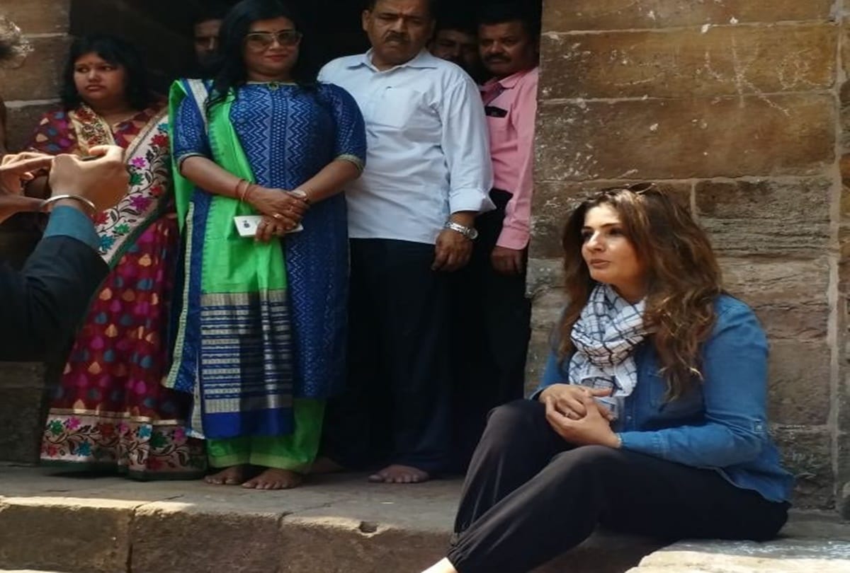 FIR against actress Raveena Tandon for shooting inside Lingaraj Temple