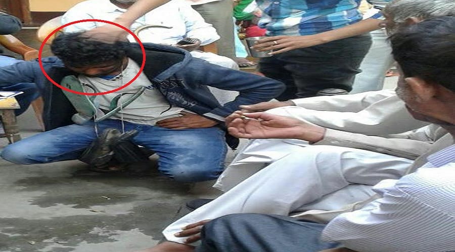 up: Panchayat wore a shoe garb to the accused of tampering, urine