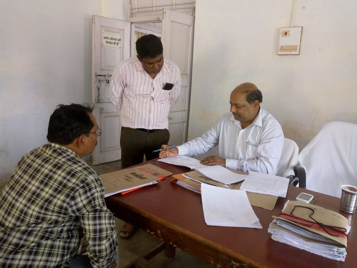 खुनियांव में निर्विरोध चुने गए मनोज, तीन ब्लॉकों में मतदान आज
