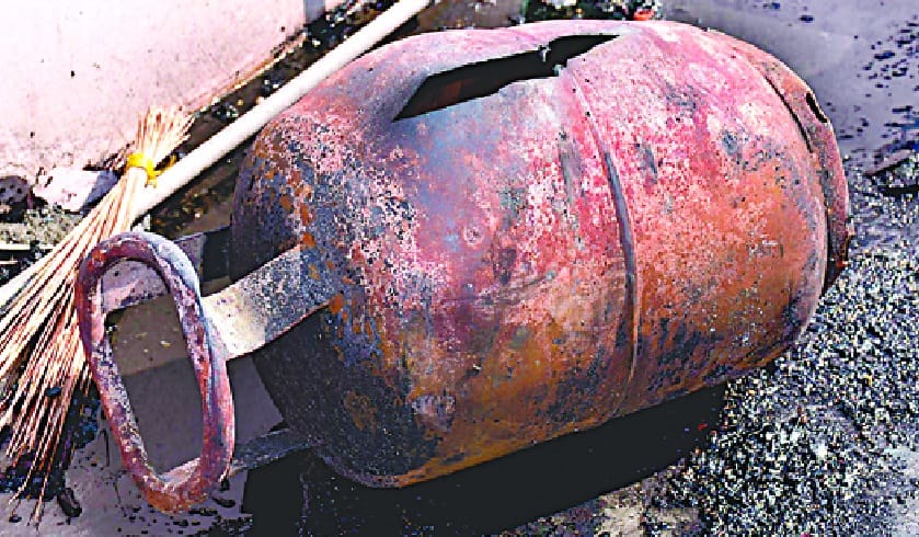 New cylinder planted, burnt to the fire