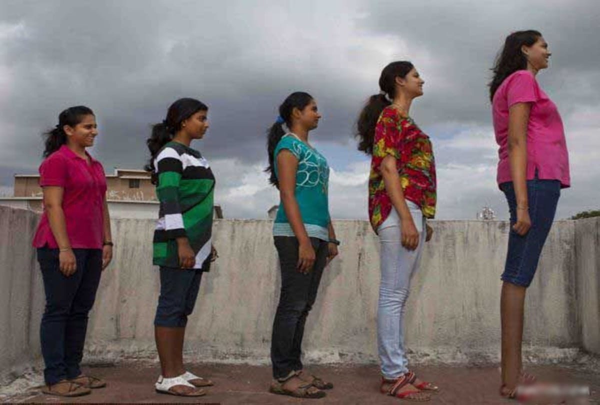 Know about The countrys tallest couple 