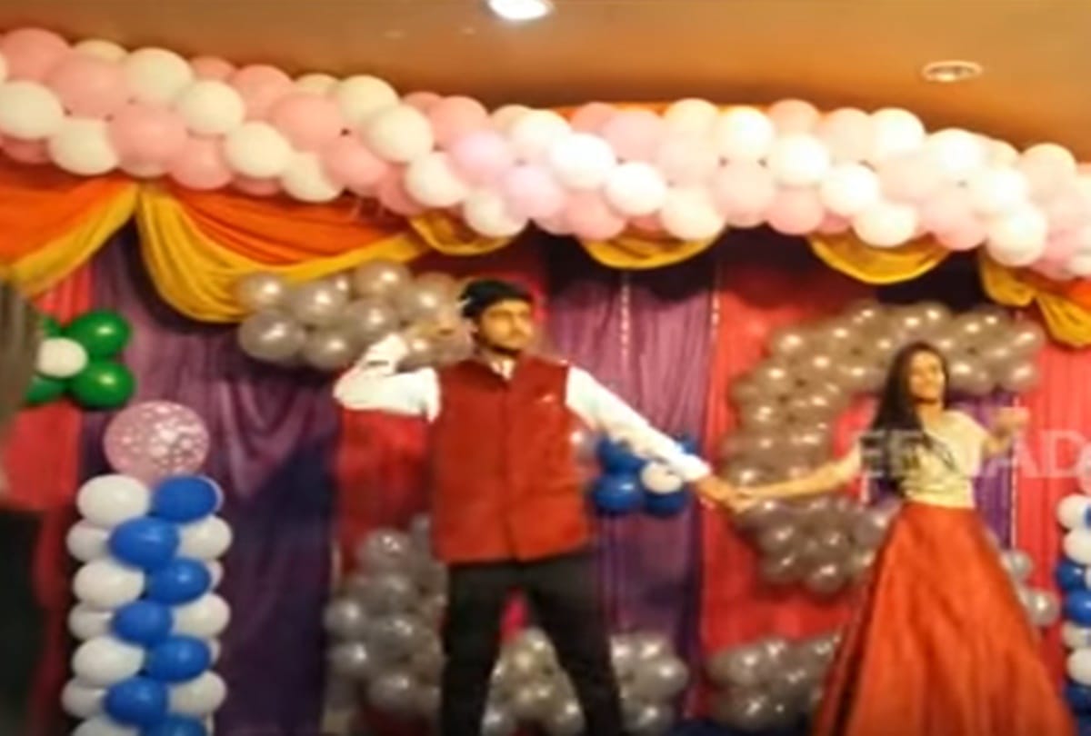 Video Being viral of a man dies while dancing on ddlj song