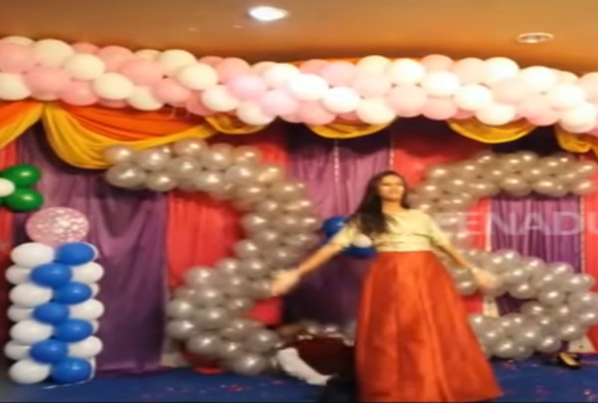 Video Being viral of a man dies while dancing on ddlj song
