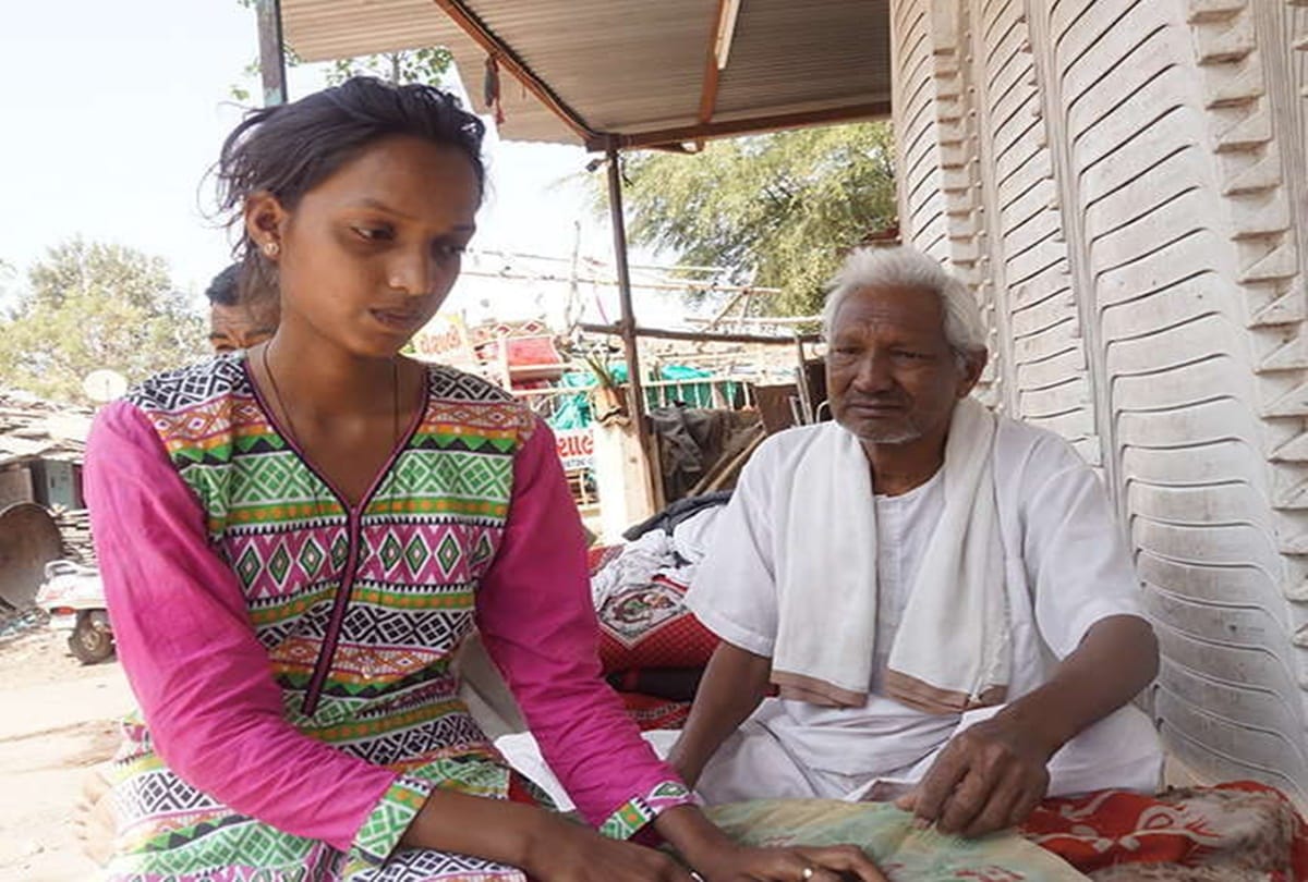 Father organised grand celebration to perform last rituals of sons death