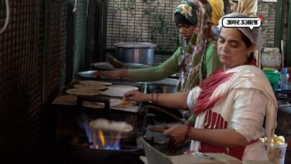 A canteen run by a women group in jamia millia islamia of new delhi 