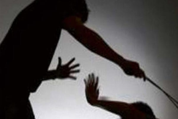 agra murder of his wife after notice of court 