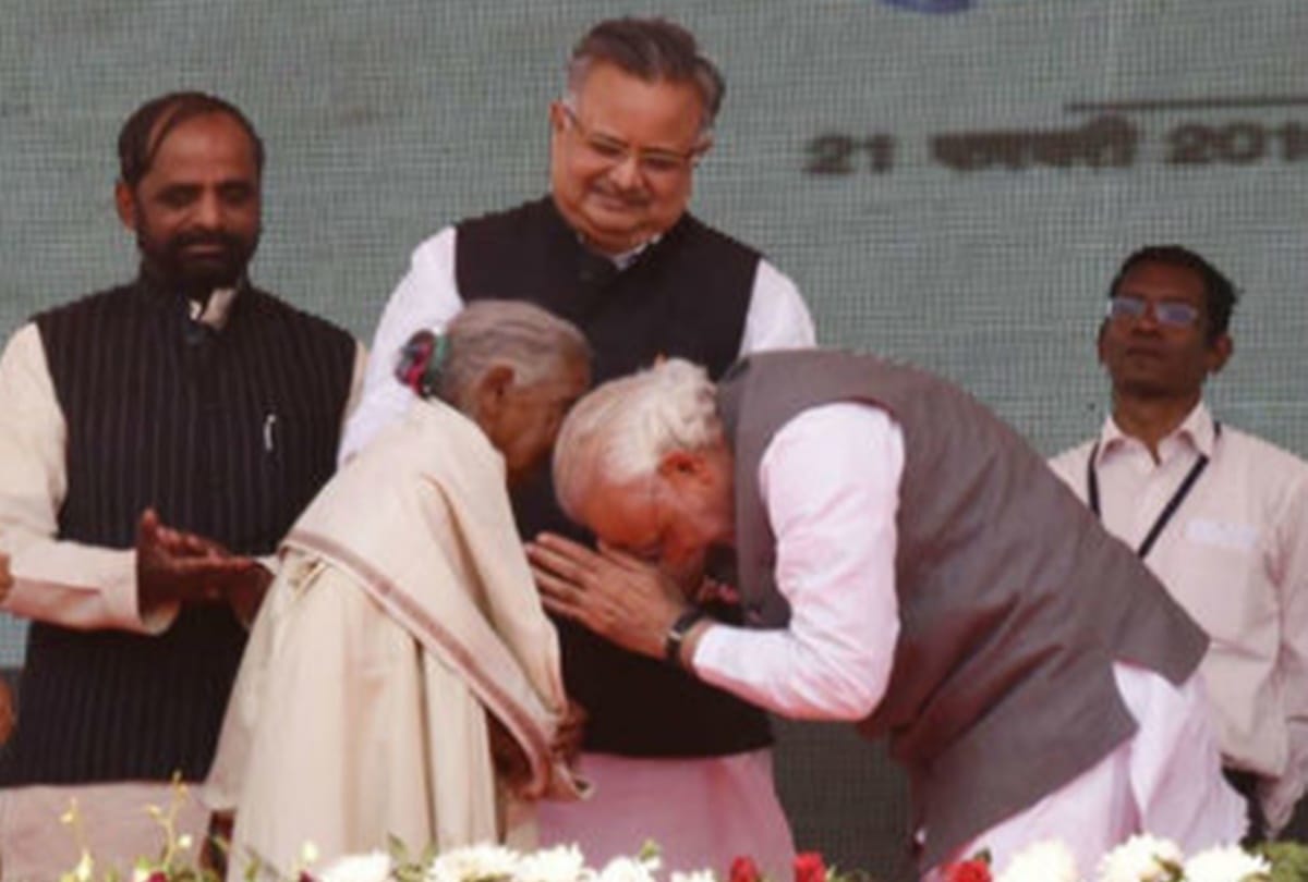 Woemns Day: Narendra Modi tweets about that women who inspired him