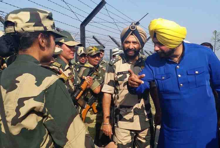 Navjot Sidhu with BSF Lady Constables on Wagah Border on International Women's Day 2018