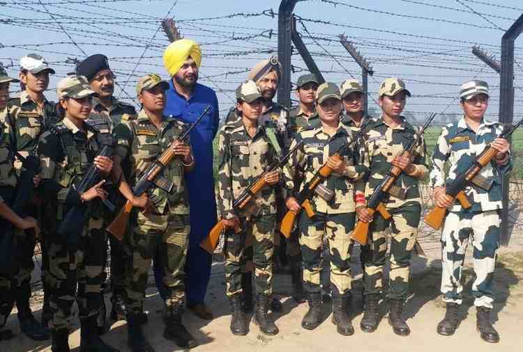 Navjot Sidhu with BSF Lady Constables on Wagah Border on International Women's Day 2018