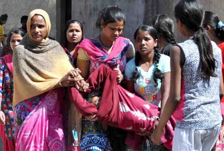 women's day, panchkula lady killed one years old daughter and commits suicide