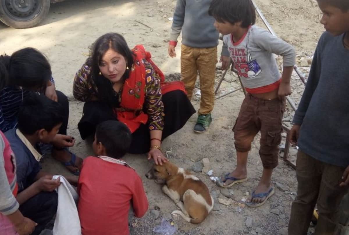 lucknow lady shaba working for animals