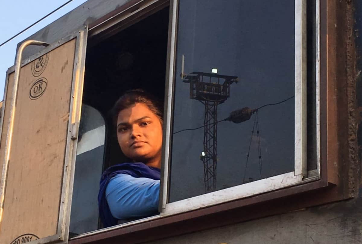 woman pilot run the lucknow prayag intercity express on women's day