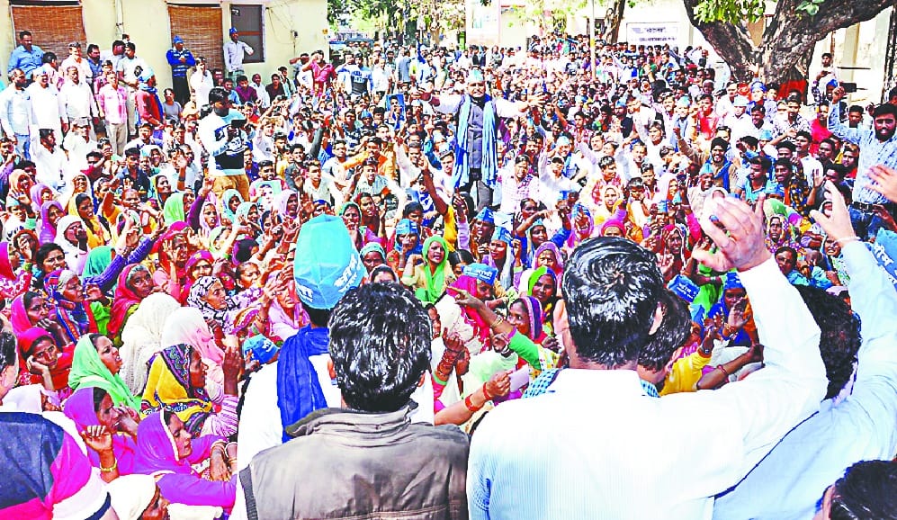 Circle of collector, For the release of Chandrashekhar