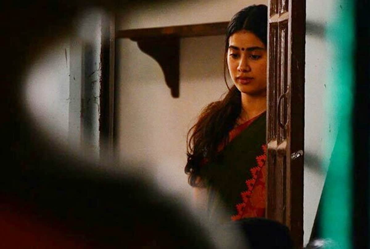 sridevi daughter janhvi kapoor debut film dhadak get postponed
